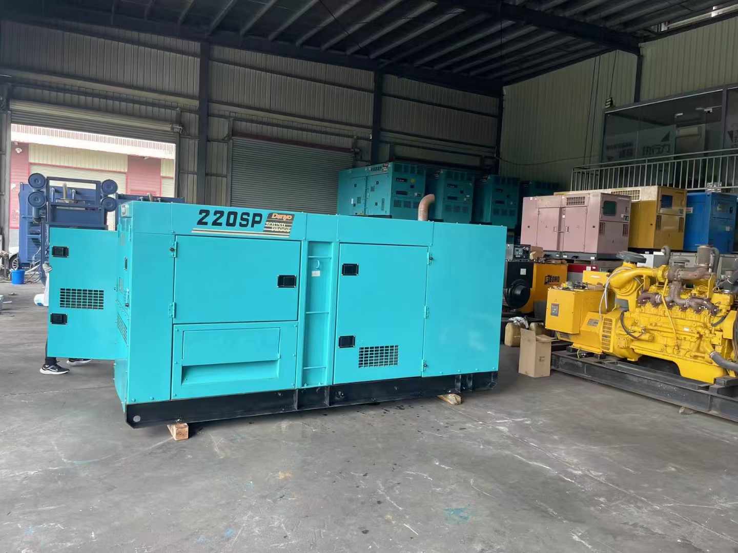 通化800kW 柴油发电机的输出电流波动范围是多少?