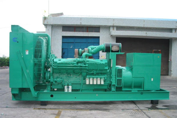 通化工厂发电机应急发电时如何更准确地检查发电机状态？